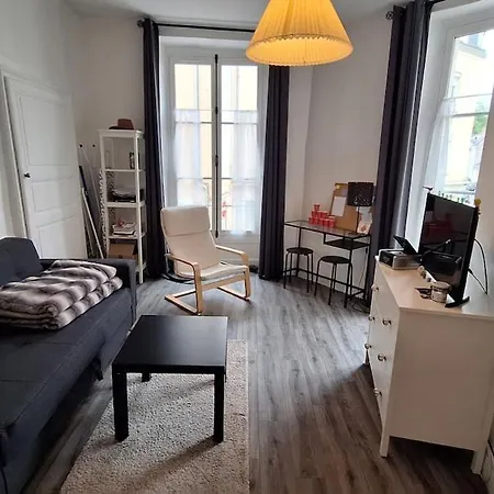 T1bis équipé Chaleureux Au Centre Appartamento